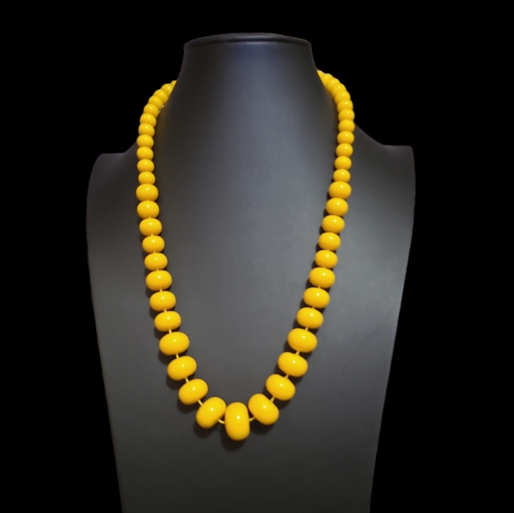 22" Vintage Yellow Fashion Beaded Necklace Lot 8